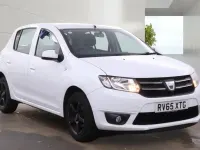 Begagnad Dacia Sandero Lauréate 90 HK (66 kW) 2015 Vit Halvkombi