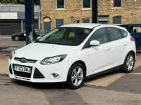 Used Ford Focus Zetec 2013 White Hatchback