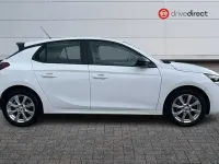 Used Vauxhall Corsa Design Edition 100 HP (73 kW) 2022 White Hatchback