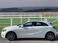 Used Mercedes A200 136 HP (100 kW) 2014 White Hatchback