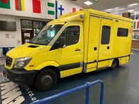 Usado Mercedes Sprinter 190 HP (139 kW) 2015 Amarelo