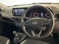 Gebraucht Hyundai i10 SE 67 PS (49 kW) 2023 Rot Kleinwagen