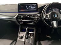 Used BMW 520 M Sport 187 HP (137 kW) 2023 White Estate