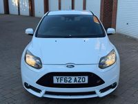 Used Ford Focus ST 2012 White Hatchback