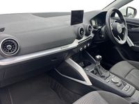 Used Audi Q2 Sport 116 HP (85 kW) 2020 Ibis white SUV