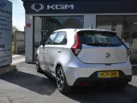 Begagnad MG MG3 Exclusive 106 HK (77 kW) 2019 Silver Halvkombi