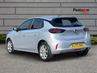 Usado Vauxhall Corsa Design Edition 99 HP (72 kW) 2023 Cinzento Citadino