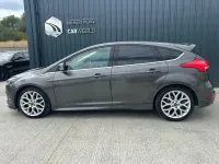 Used Ford Focus Zetec 125 HP (91 kW) 2016 Grey Hatchback