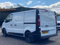 Used Renault Trafic Business 2015 White MPV