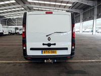 Used Renault Trafic Business 2015 White MPV