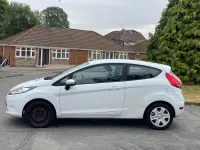 Used Ford Fiesta Style 82 HP (60 kW) 2012 White Hatchback
