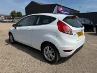 Used Ford Fiesta Zetec 2016 White Hatchback