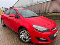Used Vauxhall Astra 110 HP (80 kW) 2013 Red Hatchback
