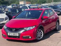 Begagnad Honda Civic ES 142 HK (104 kW) 2012 Röd Halvkombi