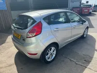 Used Ford Fiesta Zetec 100 HP (73 kW) 2017 Silver Hatchback