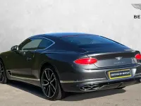 Begagnad Bentley Continental 550 HK (404 kW) 2019 Grå Sportkupé