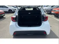 Used Toyota Yaris Design 113 HP (83 kW) 2024 White Hatchback