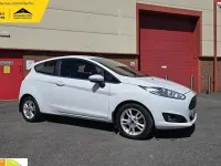 Used Ford Fiesta Zetec 101 HP (74 kW) 2016 White Hatchback