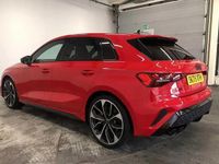Begagnad Audi S3 Sportback Black Edition 333 HK (244 kW) 2025 Röd Halvkombi