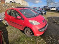 Used Peugeot 107 68 HP (50 kW) 2008 Red Hatchback