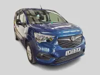 Used Vauxhall Combo S 130 HP (95 kW) 2022 Blue MPV