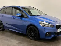 Begagnad BMW 218 M Sport 150 HK (110 kW) 2015 Blå Minibuss