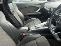 Used Audi TT Black Edition 230 HP (169 kW) 2017 White Coupe