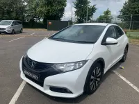 Used Honda Civic SE Plus 2014 White Hatchback