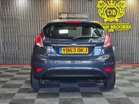 Used Ford Fiesta Zetec 95 HP (69 kW) 2014 Grey Hatchback