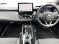 Used Toyota Corolla Design 140 HP (102 kW) 2023 Red Hatchback