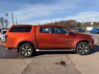 Used Isuzu D-Max 163 HP (119 kW) 2021 Orange Pickup