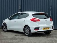 Używany Kia Ceed 2017 Biały Hatchback