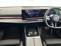 Used BMW 530e M Sport 295 HP (216 kW) 2025 Blue Estate