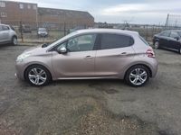 used Peugeot 208 1.4 VTi Allure 5DR IDEAL FIRST CAR 1 former keeper