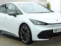 Begagnad Cupra Born e-Boost 169 kW (230 HK) 2023 Vit Halvkombi