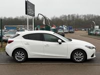 Used Mazda 3 165 HP (121 kW) 2016 White Hatchback