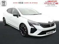 Used Renault Clio Play 90 HP (66 kW) 2024 White Hatchback