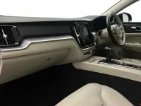 Used Volvo V60 Momentum 148 HP (108 kW) 2019 Grey Estate