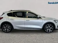 Used Ford Focus Active X 125 HP (91 kW) 2023 Silver Hatchback