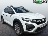 Used Dacia Sandero Essentiel 91 HP (66 kW) 2022 White Hatchback
