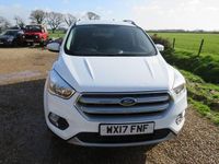 Usado Ford Kuga Zetec 150 HP (110 kW) 2017 Branco SUV