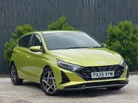 Used Hyundai i20 Premium 100 HP (73 kW) 2025 Green Hatchback
