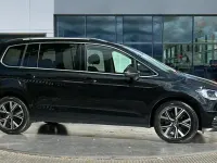 Used VW Touran SEL 150 HP (110 kW) 2025 Black MPV
