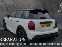 Begagnad Mini Cooper Hatch 134 HK (98 kW) 2023 Vit Halvkombi
