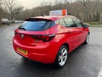 Used Vauxhall Astra SRi 105 HP (77 kW) 2016 Red Hatchback