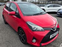 Used Toyota Yaris Sport 99 HP (72 kW) 2015 Red Hatchback
