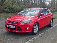 Used Ford Focus Titanium 125 HP (91 kW) 2014 Red Hatchback