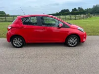 Used Toyota Yaris 2017 Red Hatchback
