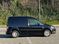 Usado VW Caddy Highline 102 HP (75 kW) 2017 Preto Monovolume