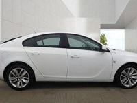 Second-hand Vauxhall Insignia SRi 163 CP (119 kW) 2015 Alb Hatchback